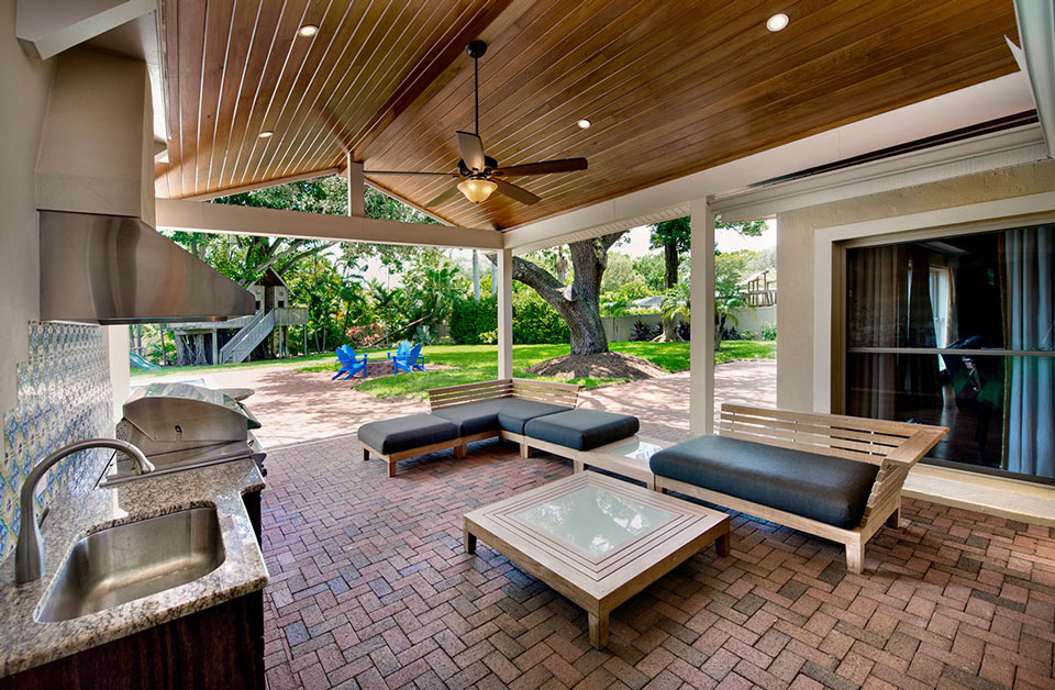 Outdoor Living Has Quietly Rebuilt the Florida Patio From the Ground Up
